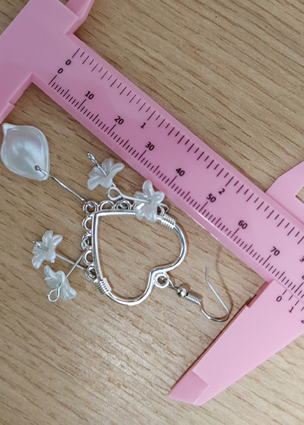 Fine White Flower Acrylic Heart-shaped Long Drop Earrings
