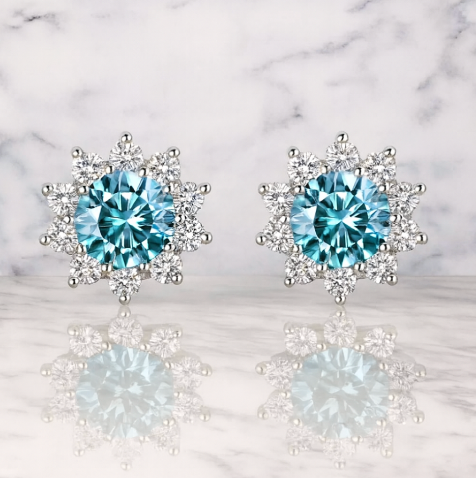 "zoë" Lab Diamond Stud Earrings