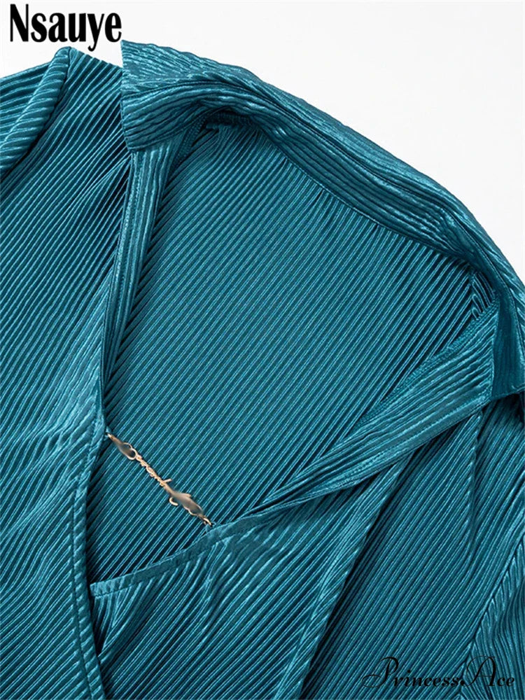 Cut Out Loose Pleated Mini Dress