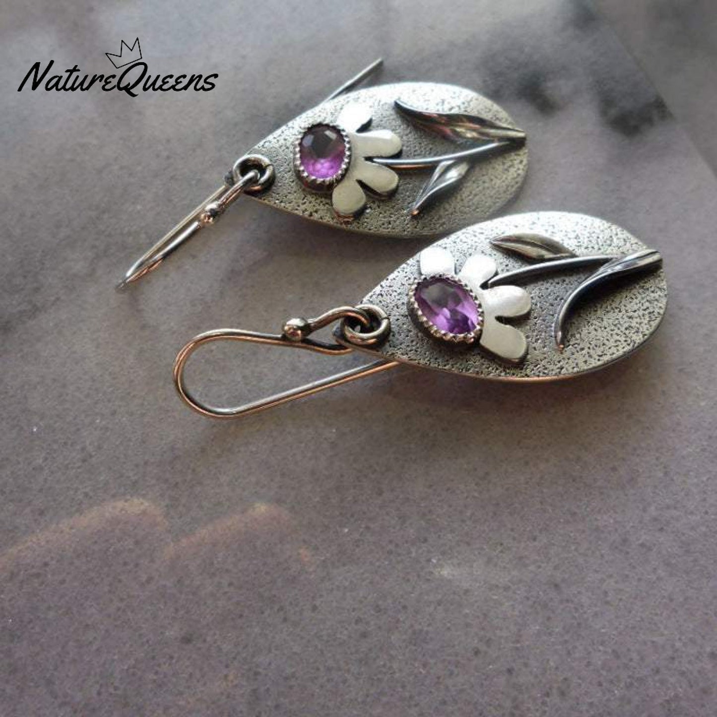 Three-dimensional Retro Earrings