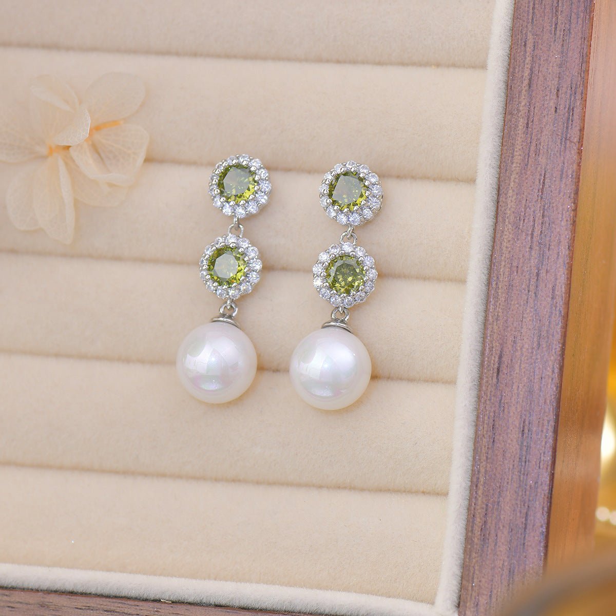 Peridot Pearl Earrings