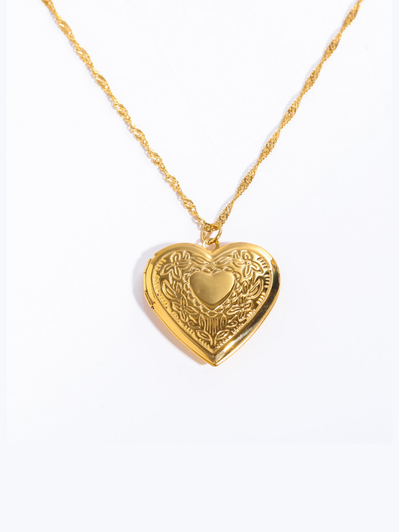 Keepsake Heart Photo Locket Necklace