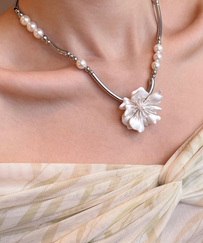 White Pearl Alloy Pendant Necklace