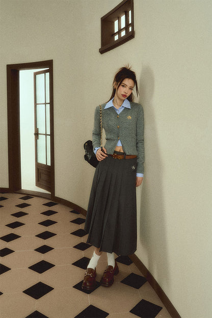 Classic Gray Cable Knit Cardigan: V-neck Button-front Sweater With Embroidered Logo