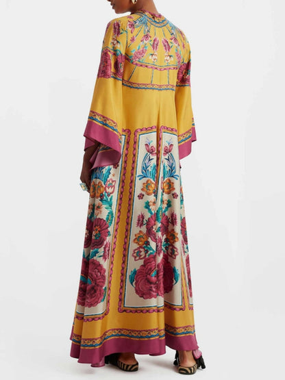Long Flowing and Fashionable Maxi Dress