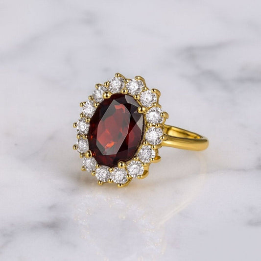 "avalina" Garnet 925 Gold Ring