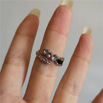 Dark Thorny Rose Pair Ring
