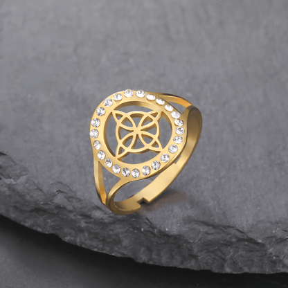 Enchanted Witch's Knot Sacred Circle Ring