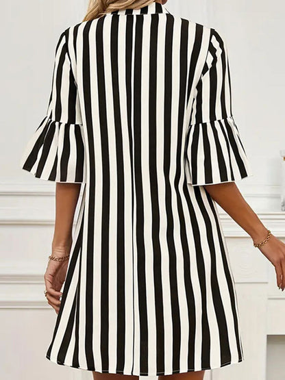 A-line Flared Sleeves Contrast Color Pleated Split-joint Striped V-neck Mini Dresses
