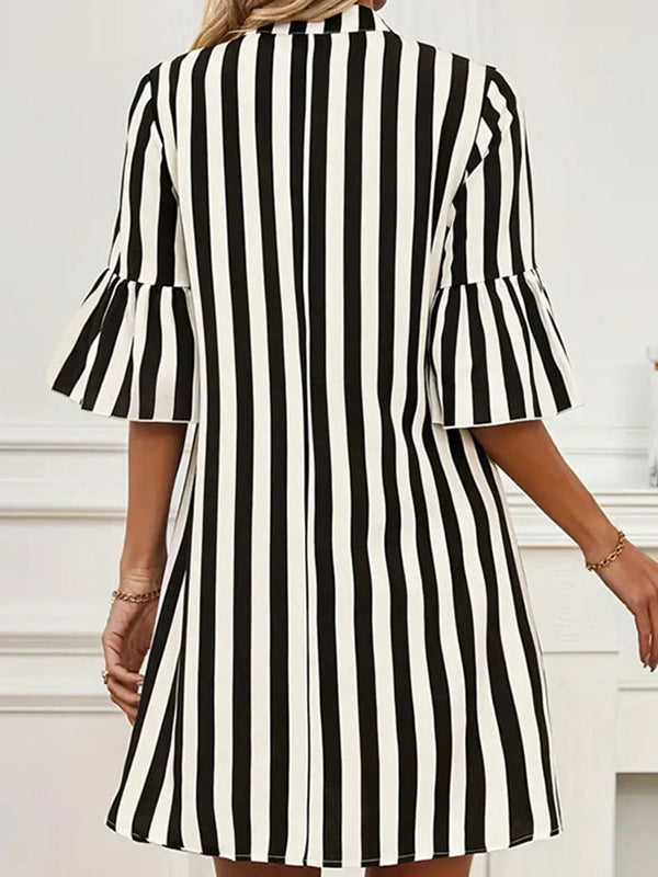 A-line Flared Sleeves Contrast Color Pleated Split-joint Striped V-neck Mini Dresses
