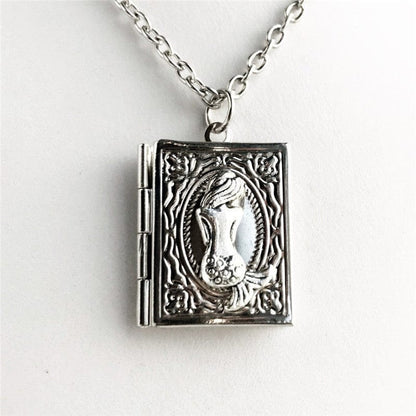 Mystic Guardians Enchanted Locket Collection