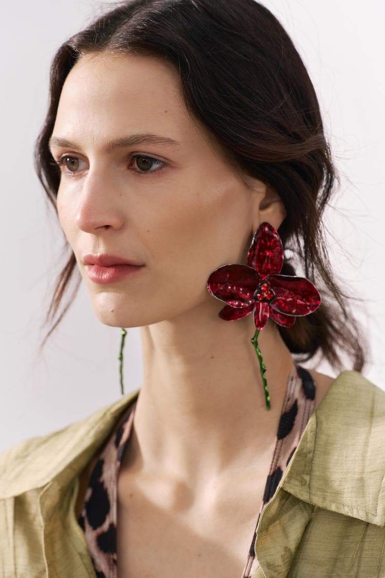 Enamelled Flower Rhinestone Appliqués Earrings