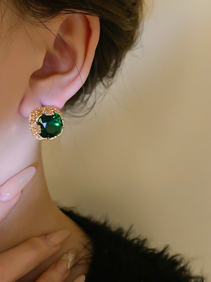 Amoura Stud Earrings