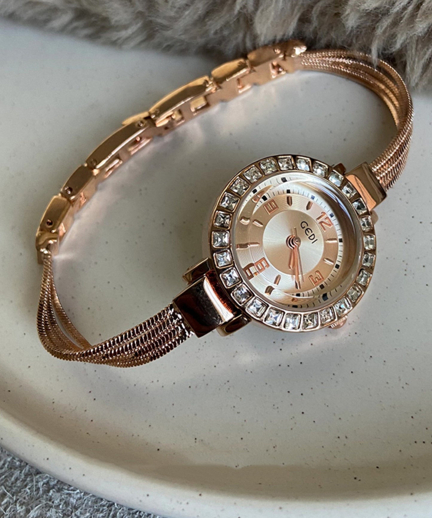Blue Stainless Steel Zircon Quartz Movement Chain Waterproof Watches