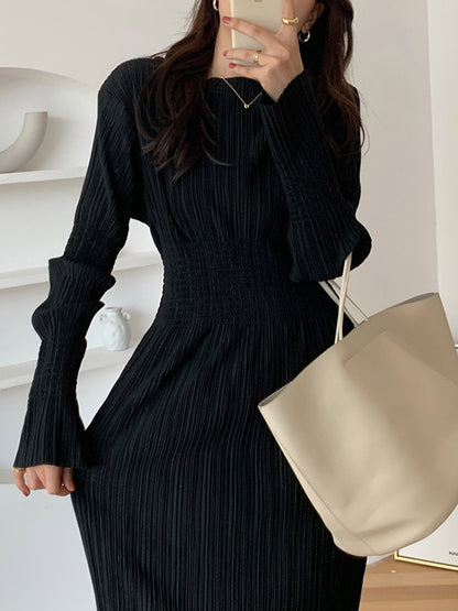 Simple Long Sleeves Black Split-joint Elasticity Waist Pleated Midi Dress