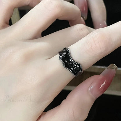 Gender-neutral Wings Skeleton Gothic Ring