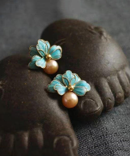 New Original Design Pearl Stud Earrings