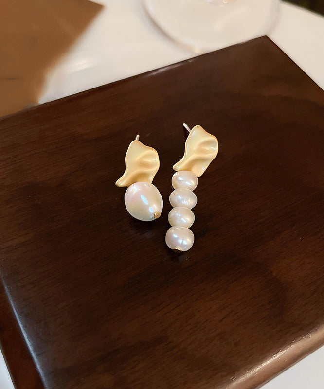White Copper Asymmetric Pearl Tassel Drop Earrings
