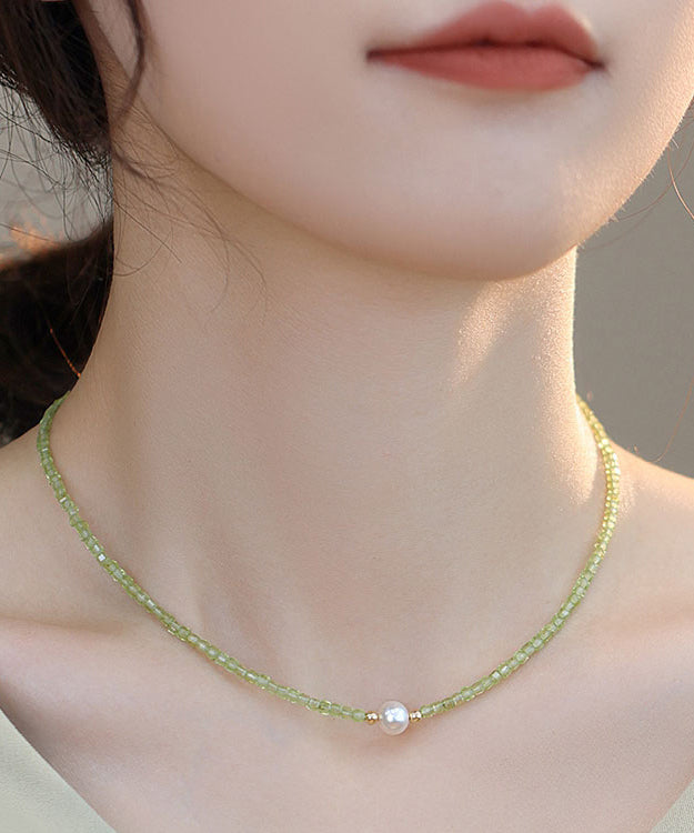 Simple Green 14k Gold Pearl Gem Stone Gratuated Bead Necklace