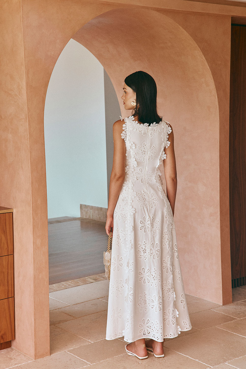 Fiorella - Embroidered Elegance Liana Maxi Dress