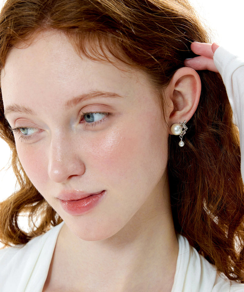 Pearl Original Design Silver Stud Earrings
