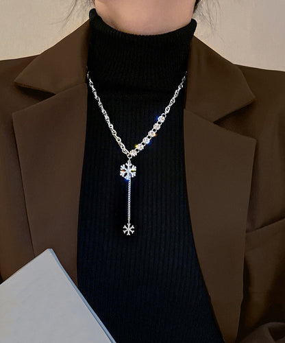Silk Alloy Zircon Snowflake Pendant Necklace