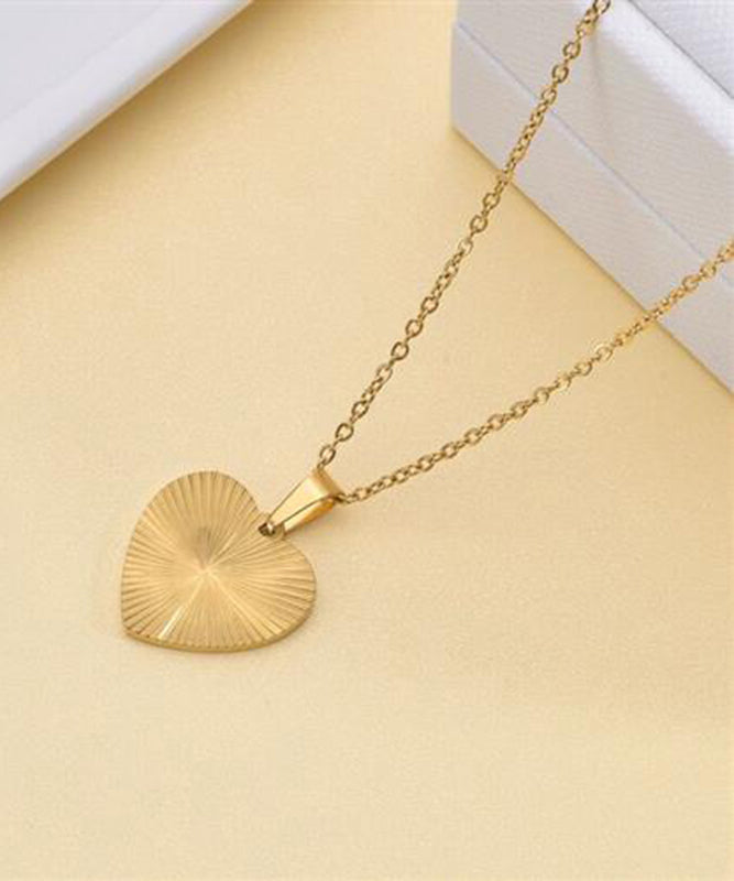 Gold Metal Alloy Wrinkled Love Pendant Necklace