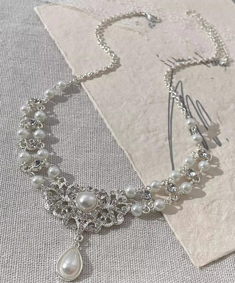 White Alloy Zircon Beading Pendant Necklace