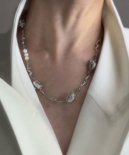 Silvery Asymmetrical Design Pearl Metal Choker