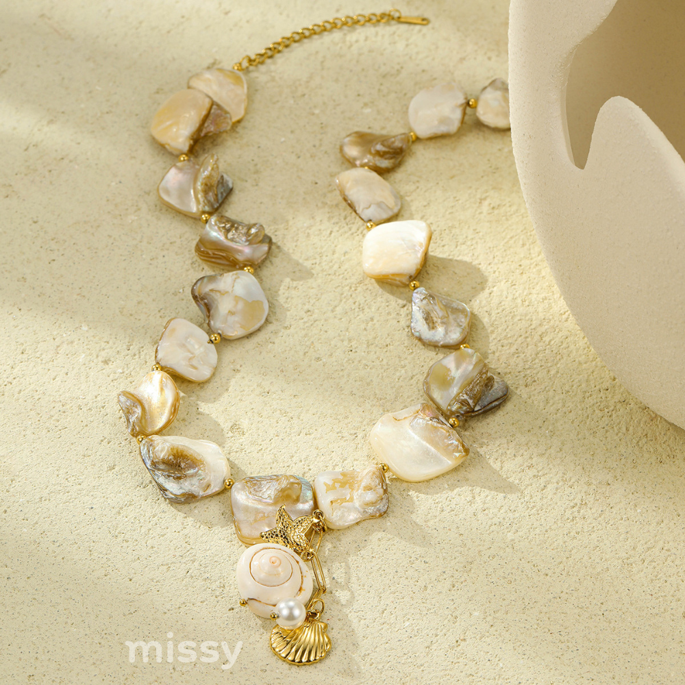 Roxie Irregular Shell Necklace