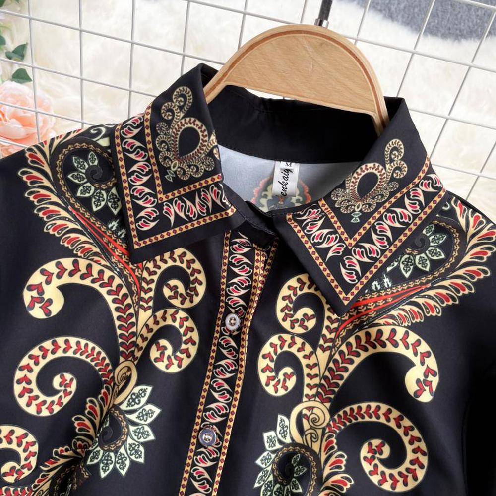 Retro Black Lapel Field Totem Print Buttoned Lantern Sleeve Blouse Ar1004