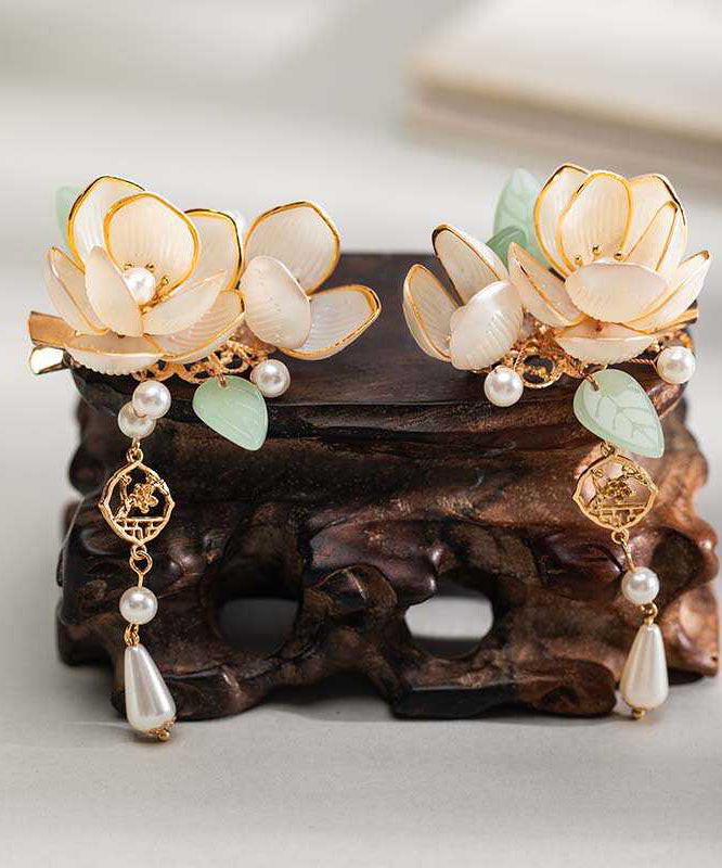 Handmade Gold Alloy Pear Petal Tassel Hairpin