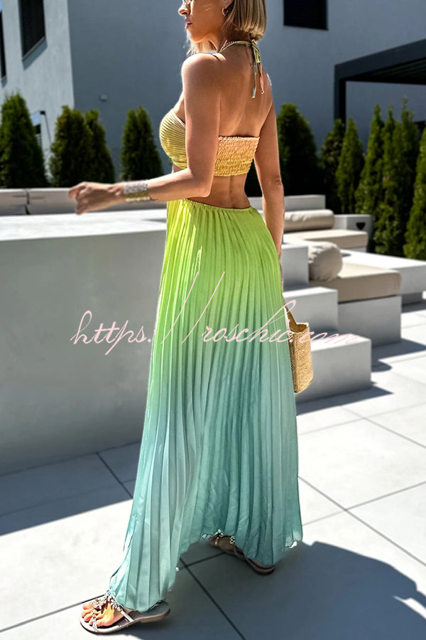 Get Ready Gradient Print Cutout Halterneck Pleated Maxi Dress