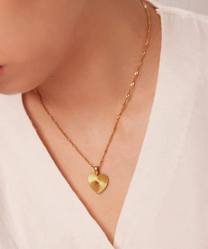 Gold Metal Alloy Wrinkled Love Pendant Necklace