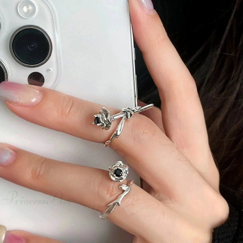 Sharp Rose Dark Flower Ring