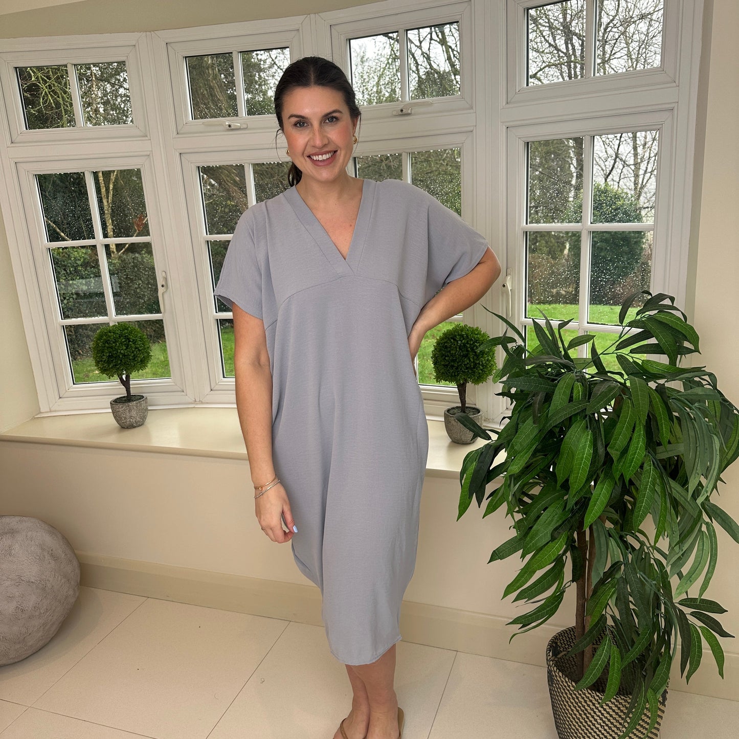 Tanya - V-neck Maxi Dress
