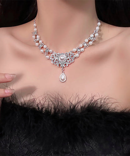 White Alloy Zircon Beading Pendant Necklace