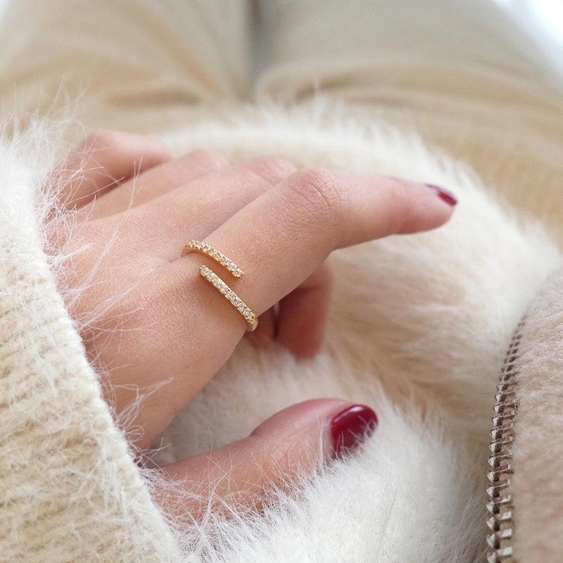 Shauna 9 to 5 Ring