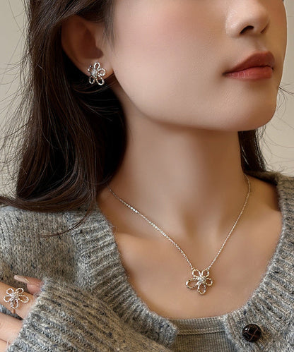 Silk Sterling Silver Zircon Sunflower Hollow Out Pendant Necklace