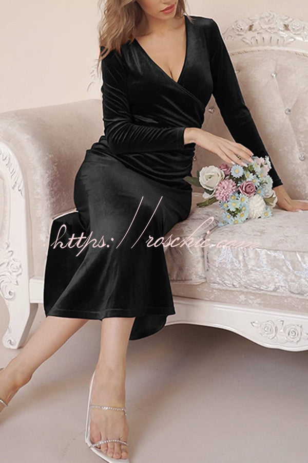 Color Velvet Long Sleeve V-neck Slim Fit Fishtail Maxi Dress