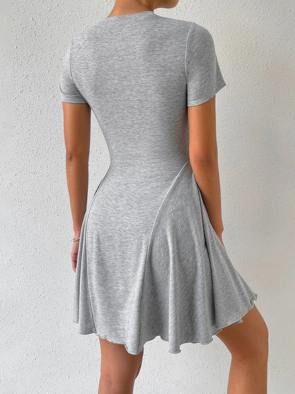 High Waisted Loose Pleated Color Split-joint Round-neck Mini Dresses