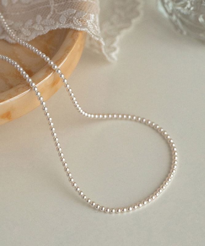 White Alloy Pearl Beadi Gratuated Bead Necklace
