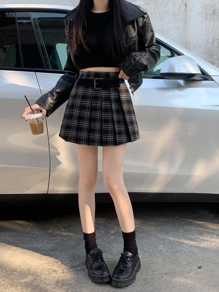 Retro Plaid Coffee Color A-line Pleated Short College Skirt