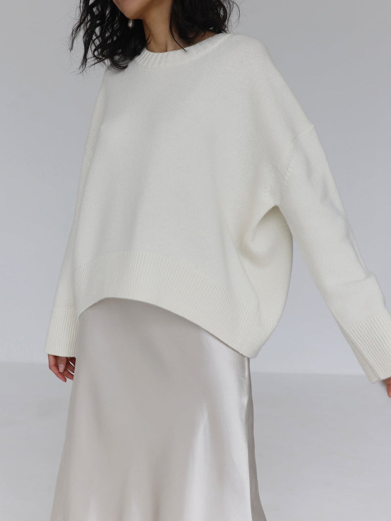 Skye Knit Set – Soft Crewneck Sweater & Pleated Skirt