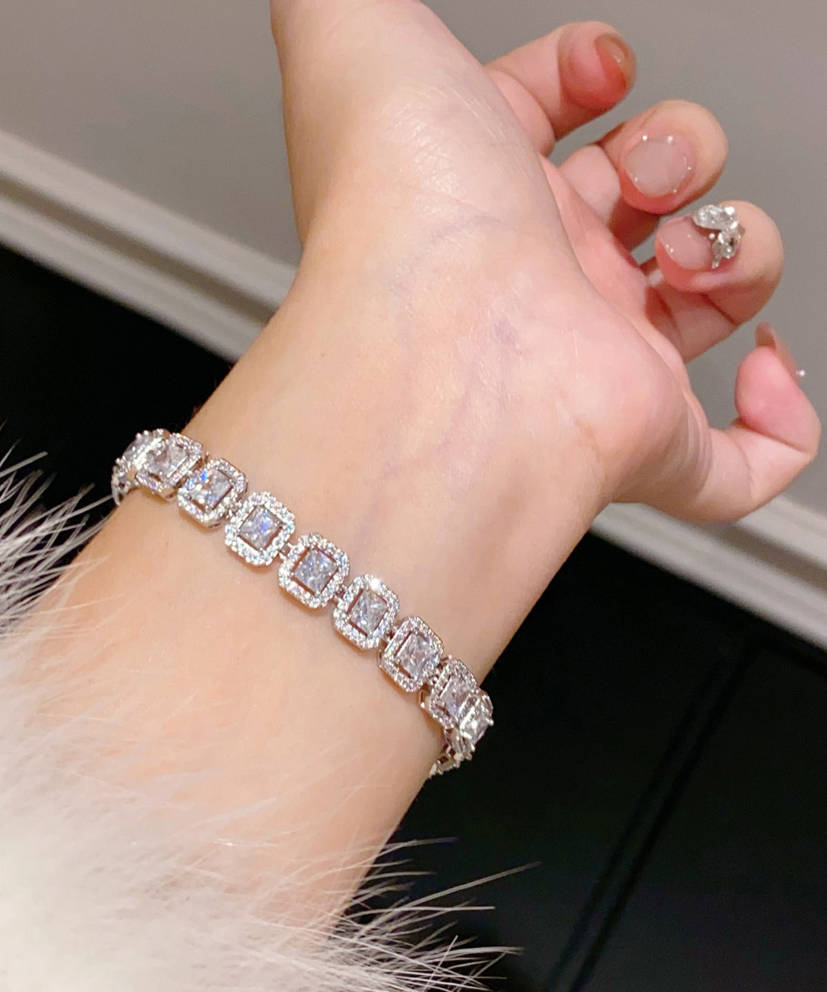 Silvery Square Zircon Chain Bracelet