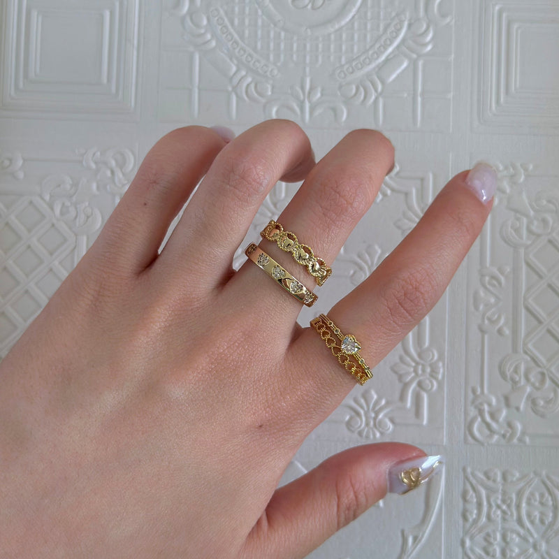 [] Band of Hearts Ring
