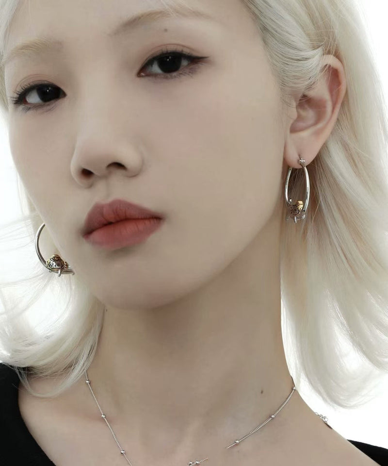Silk Copper Alloy Kitty Hoop Earrings