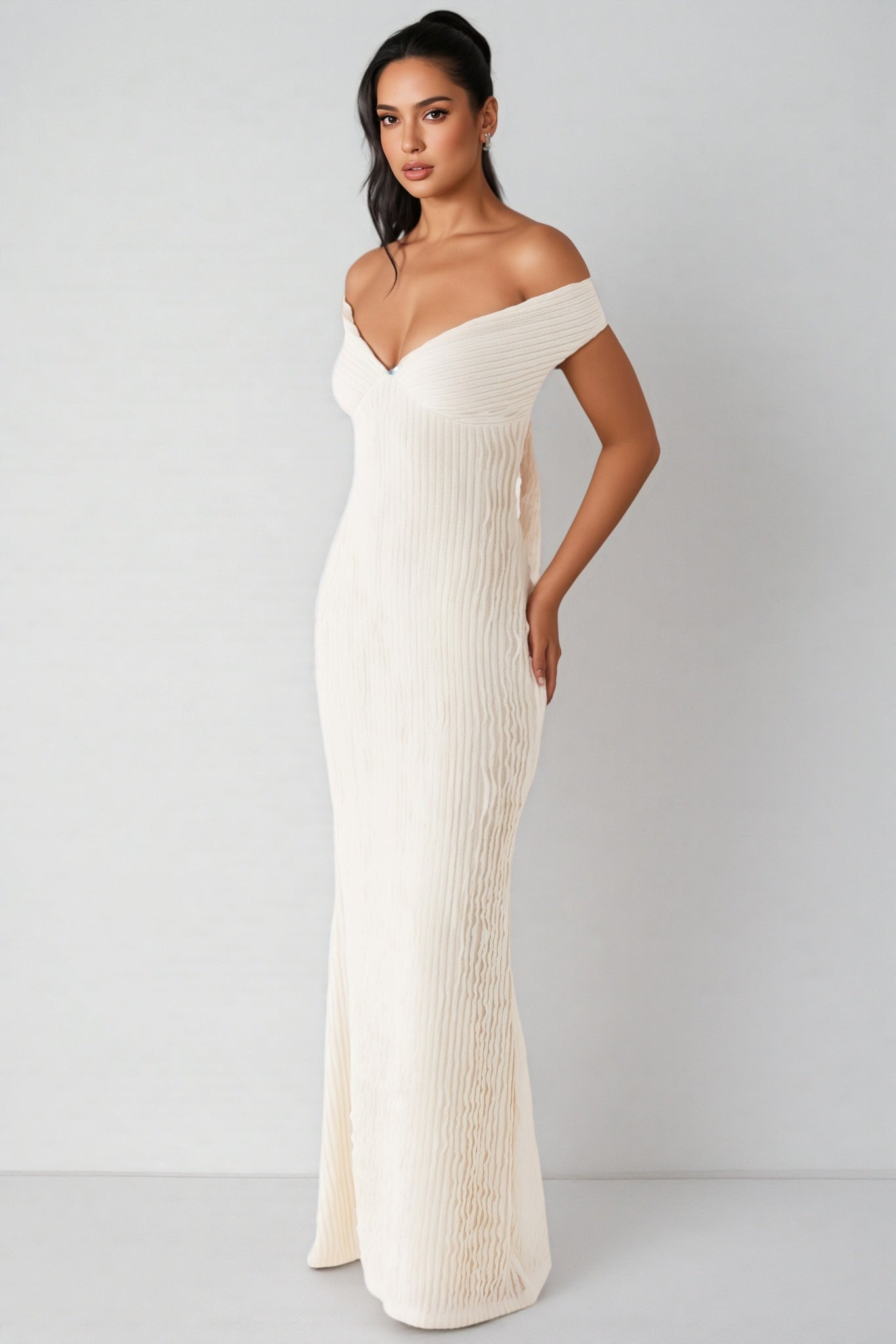 Ilthion White Strappy Backless Maxi Dress