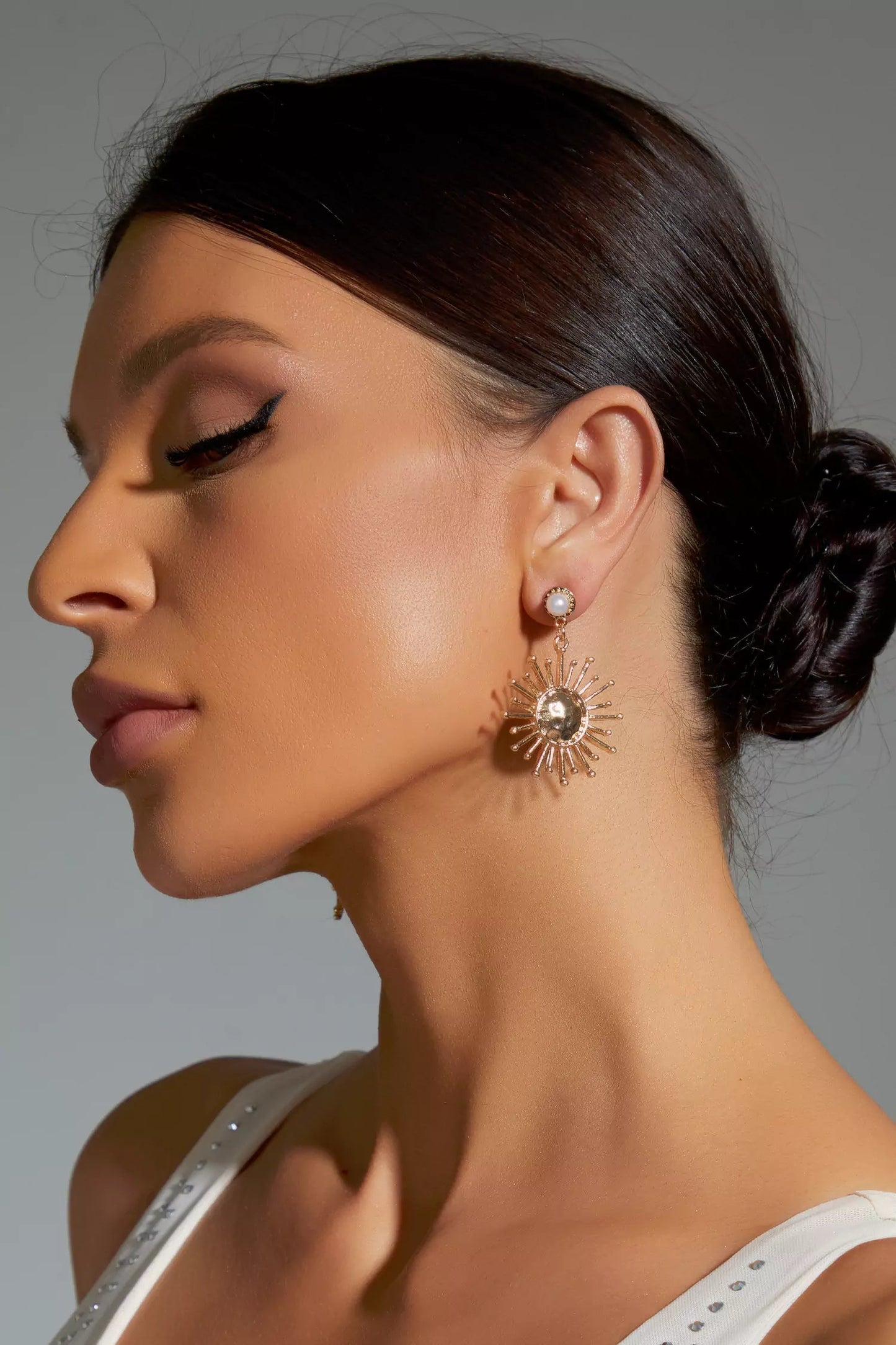Clara Pearl Sun Earrings
