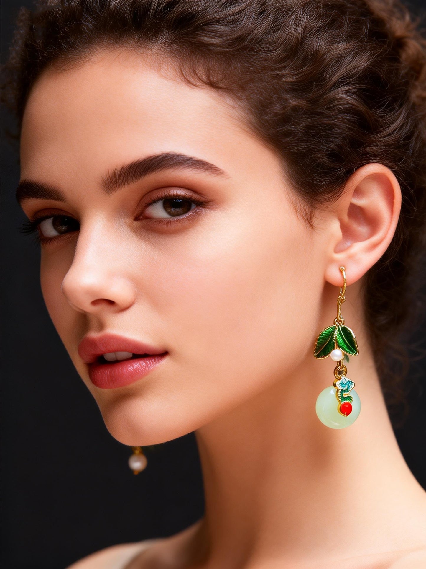 Green Leaf Metal Fine Circular Jade Drop Earrings